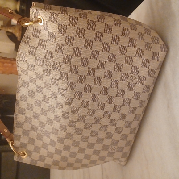 Authentic graceful - Picture 7 of 12